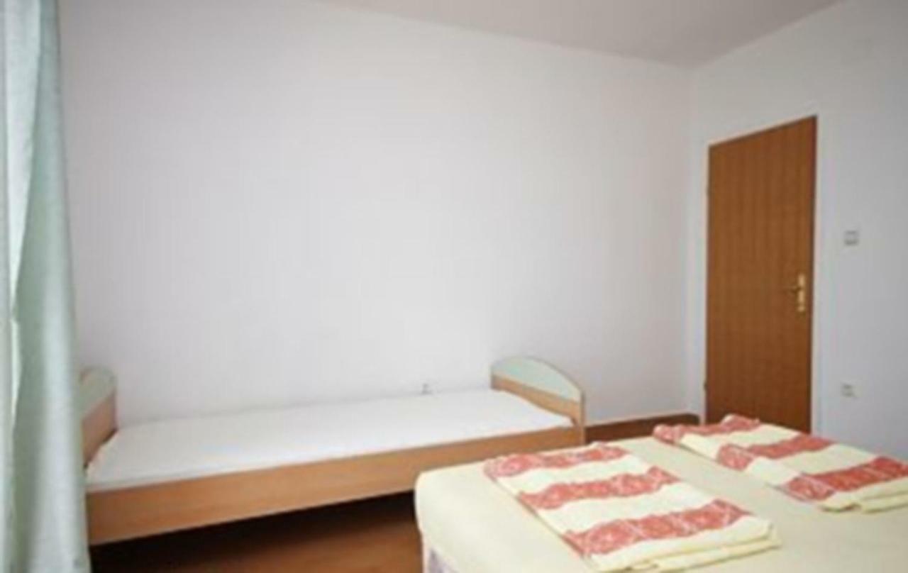 Apartments Marinovac Zivogosce Bagian luar foto